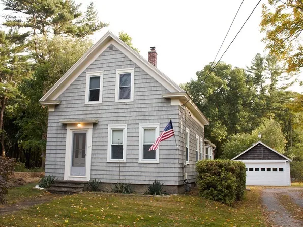 77 Taunton St, Lakeville, MA 02347