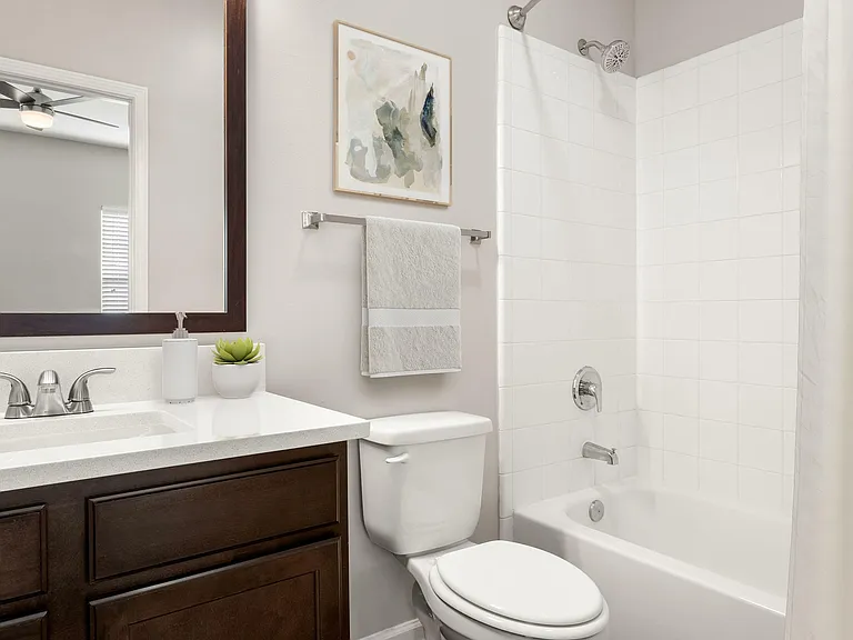 Founders Village - Bathroom