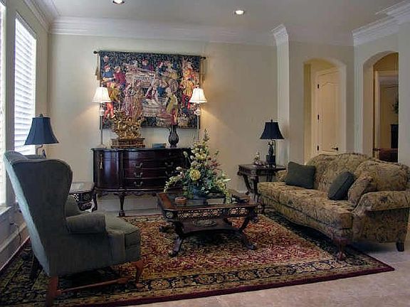 2nd image of 5404 Hidden Oaks Ln