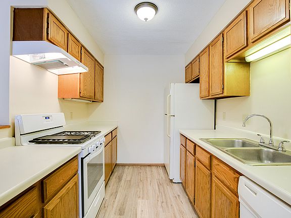 2nd image of 2119 21st Ave S