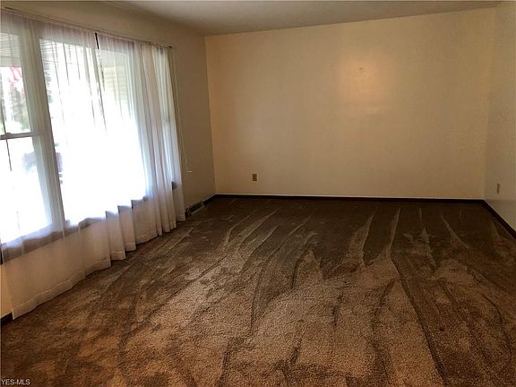 2nd image of 7993 Glenwood Ave