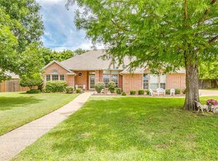 605 S Nolan River Rd, Cleburne, TX 76033