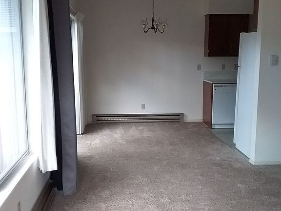 4th image of 107-117 S Blue St #115