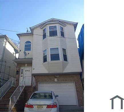 1st image of 900 S 18th St Floor 1