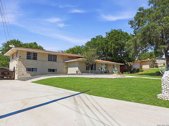 5th image of 109 ATWATER DR