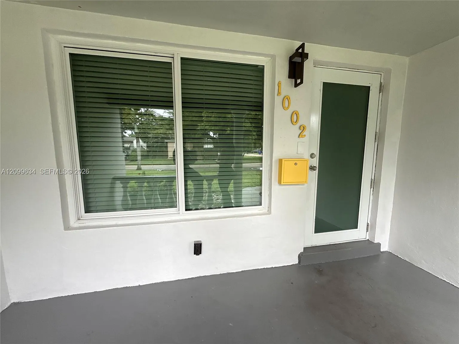 South Hollywood Amd Plat — Photo 2