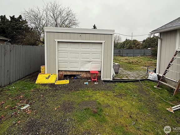2nd image of 509 E 65th Street