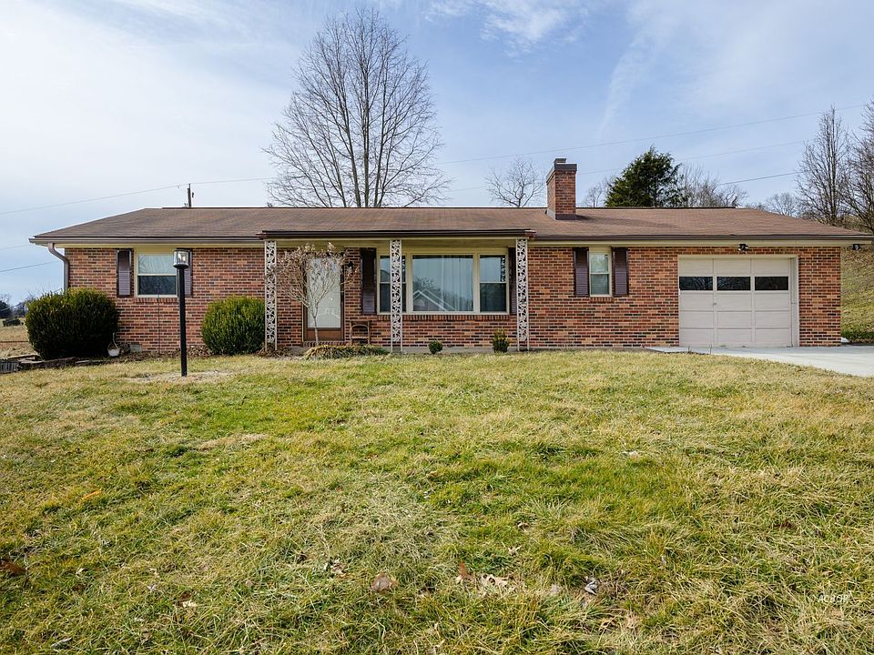 1st image of 384 Debbie Dr