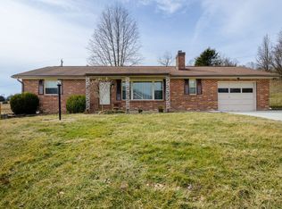 384 Debbie Dr, Gallipolis, OH 45631
