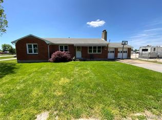 401 Edinger Rd, Wentzville, MO 63385