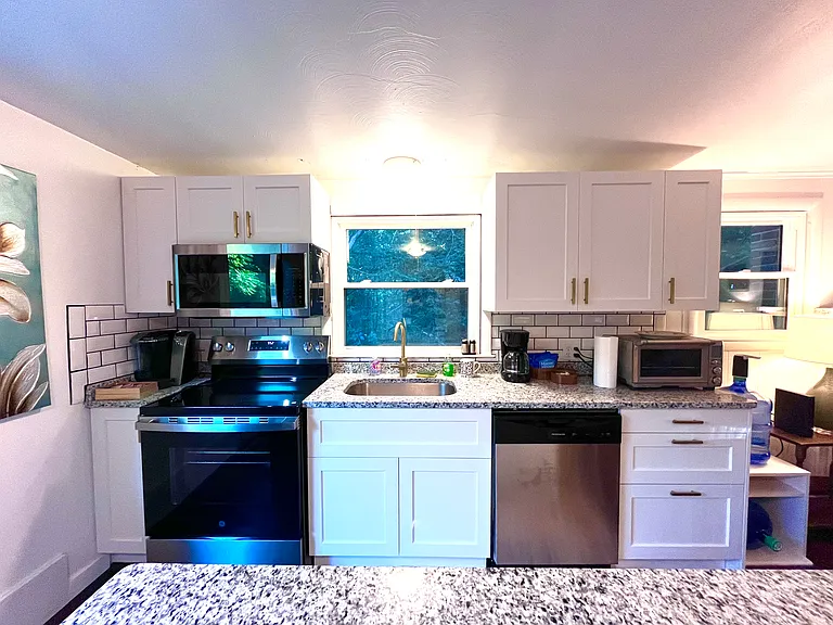 31 Dunham Rd — Photo 5