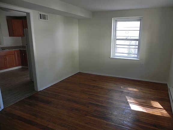 4th image of 74 Ohio Avenue Ext #1