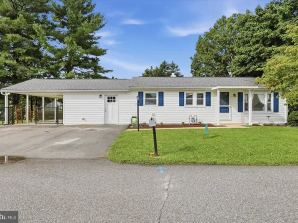 218 Jones Ave, Mont Alto, PA 17237