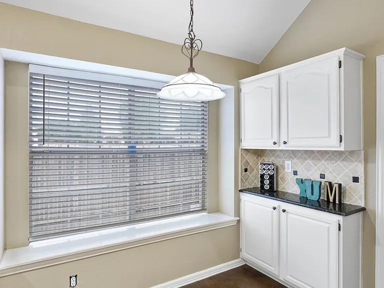 4500 Portrait Ln — Photo 9