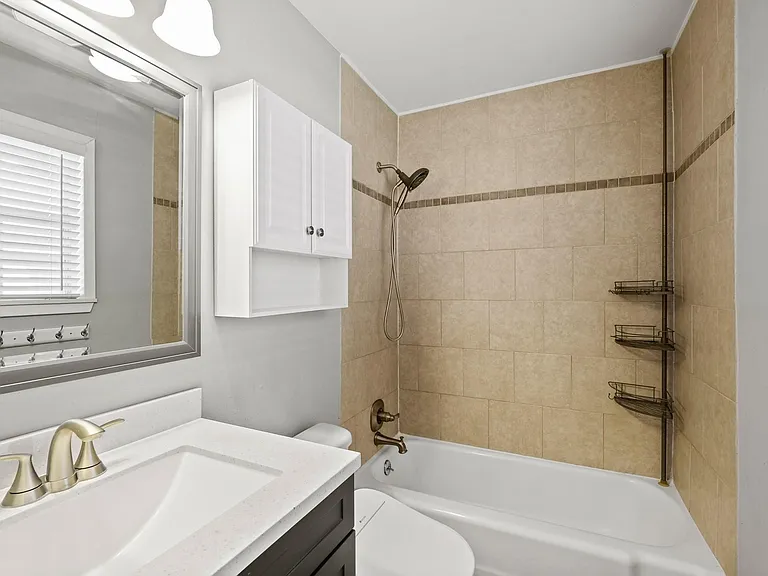 8729 Dunlap St — Photo 11
