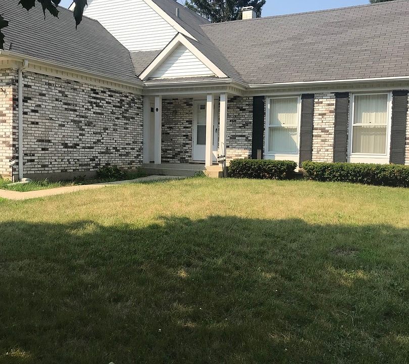 1st image of 204 Arron Ct