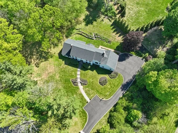 210 Mendham Rd, Bernardsville Boro, NJ 07924