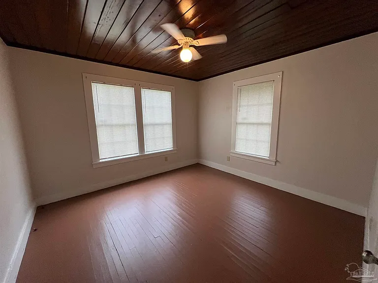 3104 W Gadsden St — Photo 10