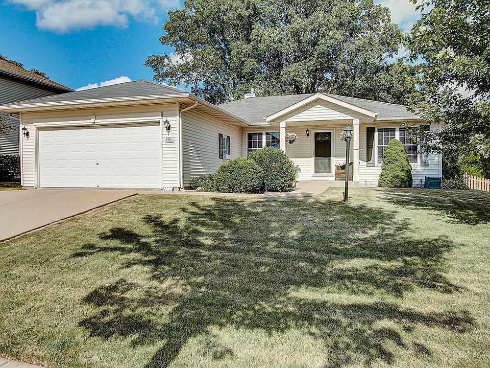 1st image of 2401 Emslie Dr