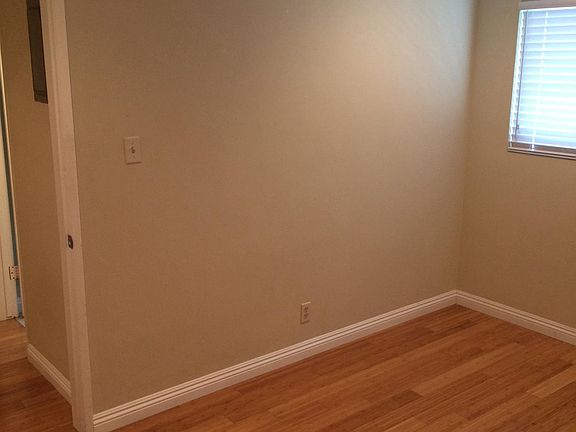 3rd image of 645 Fairview Ave APT 12