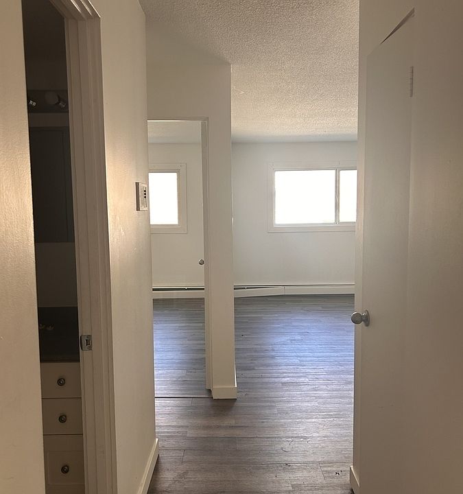 1st image of 727 5th Ave N #8