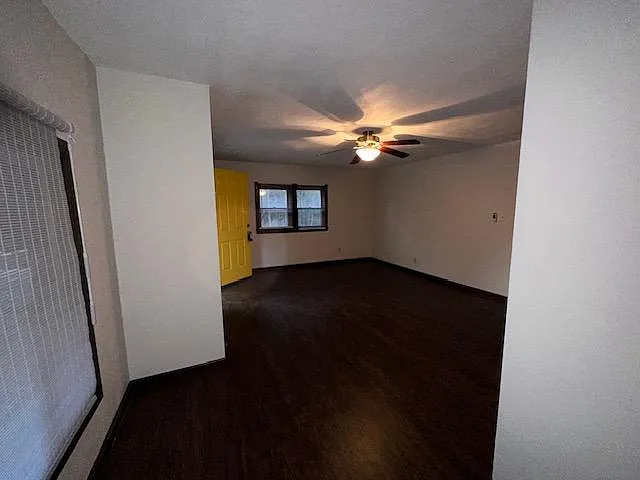 1326 W 14th St — Photo 7