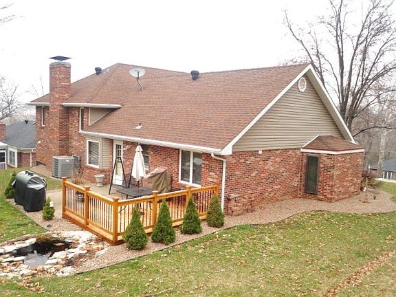2nd image of 820 Maywood Dr