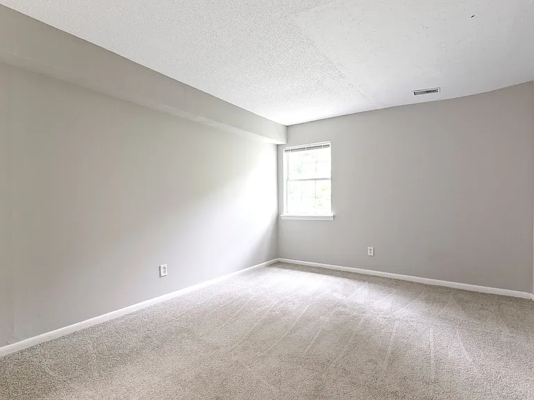The Fields Apartment Homes — Photo 9