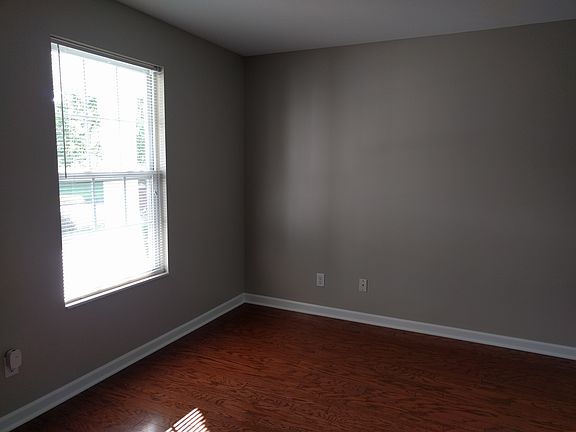 4th image of 4513 Aylesbury Dr