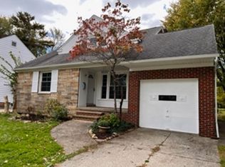 4020 Eastway Rd, South Euclid, OH