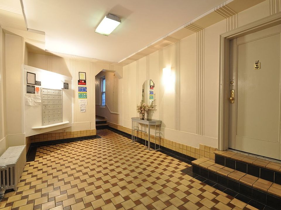 2nd image of 92 E 208th St APT 1C