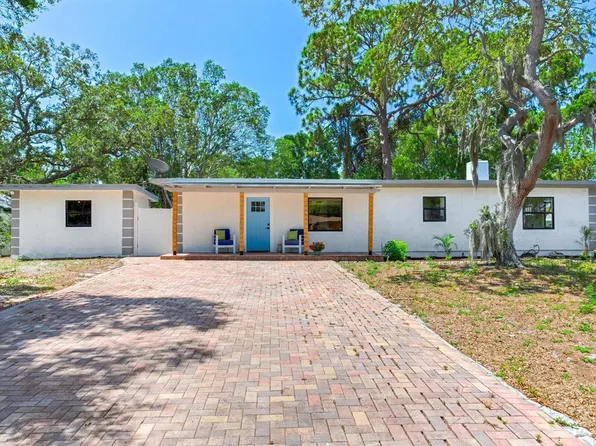 2697 Columbus Way S, Saint Petersburg, FL 33712
