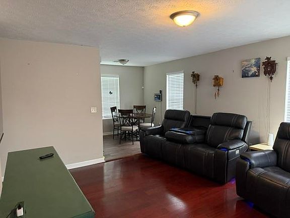 2nd image of 129 Ervin Ln