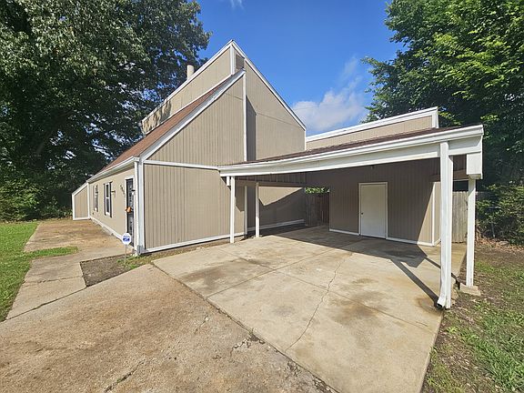 2nd image of 5808 Lynnfield Cv