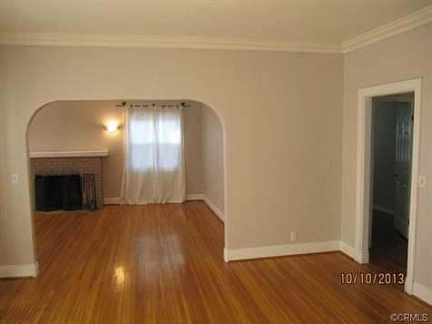 5th image of 3009 Glen Ave