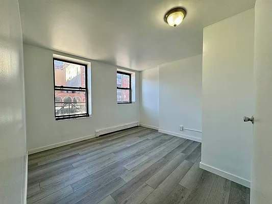 Rented by Mauro Bros Real Estate Services LLC | media 19