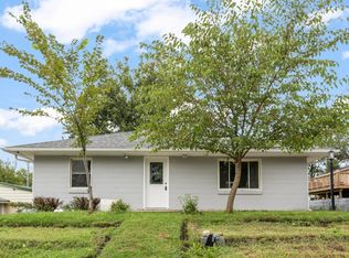 305 Park Ave, Guthrie Center, IA 50115