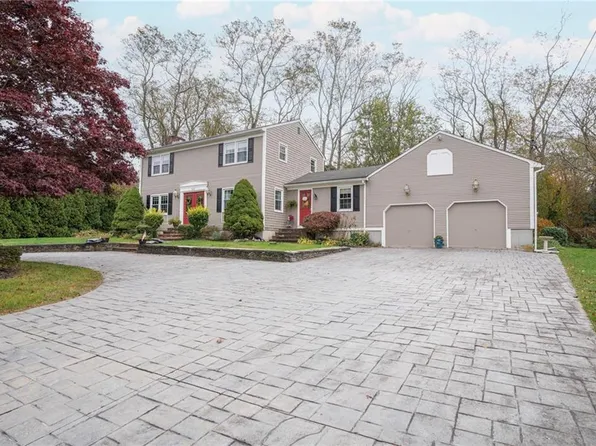 253 Kispert Ct, Swansea, MA 02777