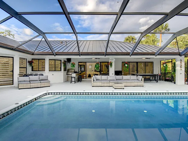 13302 Doubletree Cir — Photo 51