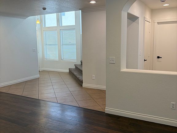 5th image of 9149 Bucksprings Dr
