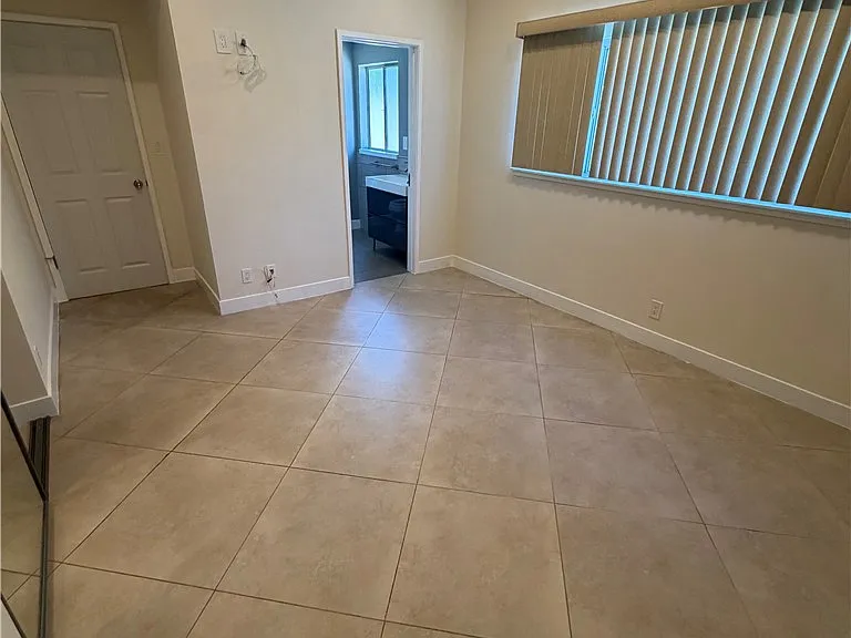 22346 Hartland St — Photo 26