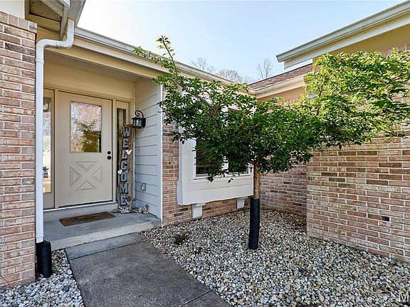 3rd image of 2319 Westclub Terrace Ct