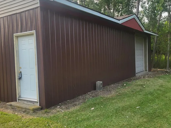 8515 Rolling Acres Dr, Mayville, MI 48744