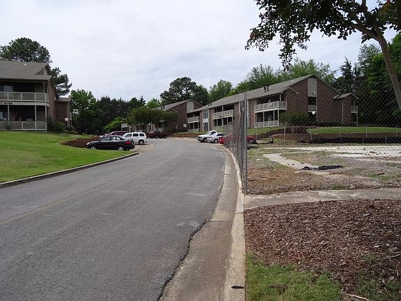 4th image of 5036 Seven Pine Cir NW