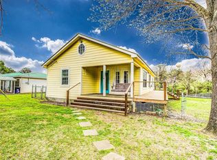 216 Shelter Cove Dr, Livingston, TX 77351