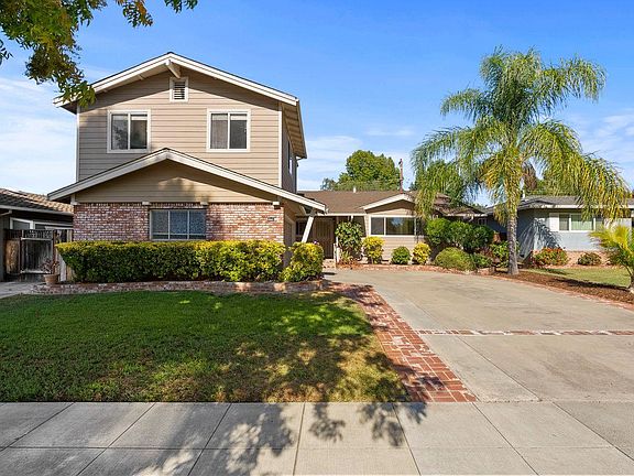 3rd image of 2597 Malaga Dr