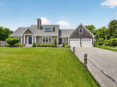 7 Ledgemont Ln, Dartmouth, MA, 02748