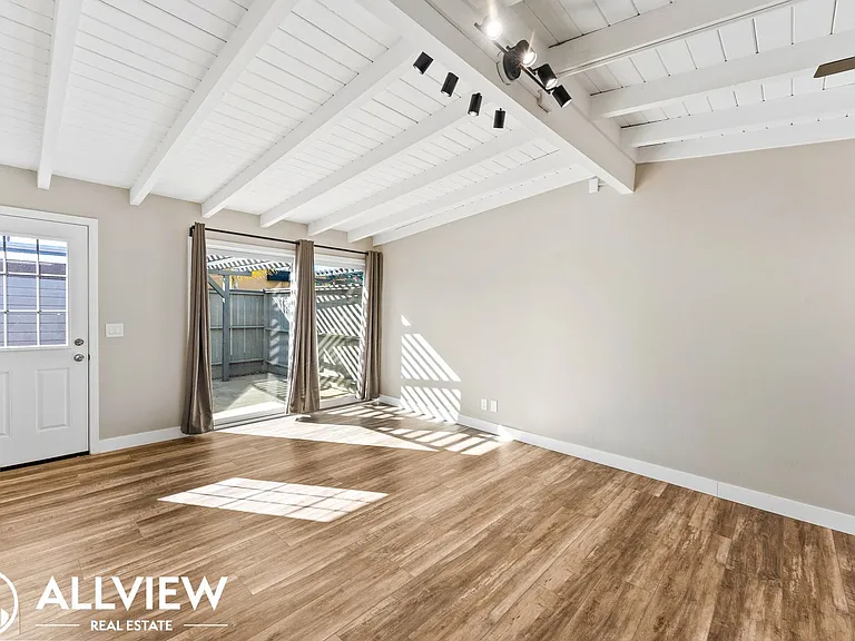 314 Ogle Street — Photo 3