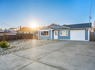 739 Phillips St, Parksville, BC V9P 1A7