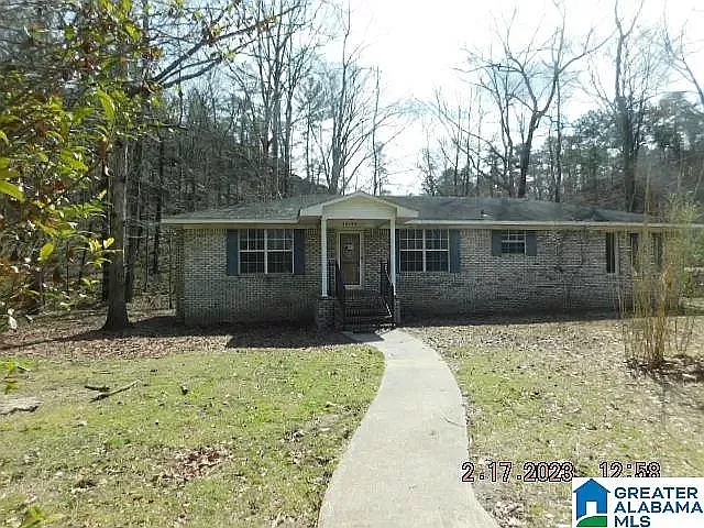 4 bed, 3.5 bath, 2580 sqft, $1,875 — Photo 2